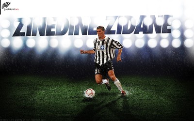 乐竞电竞独家-佩里西奇任意球直接破门得分